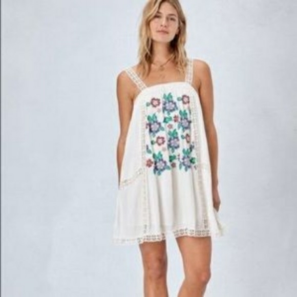 💫HP💫 NWT Lovestitch Vici Cross Stitch Dress - Picture 2 of 8